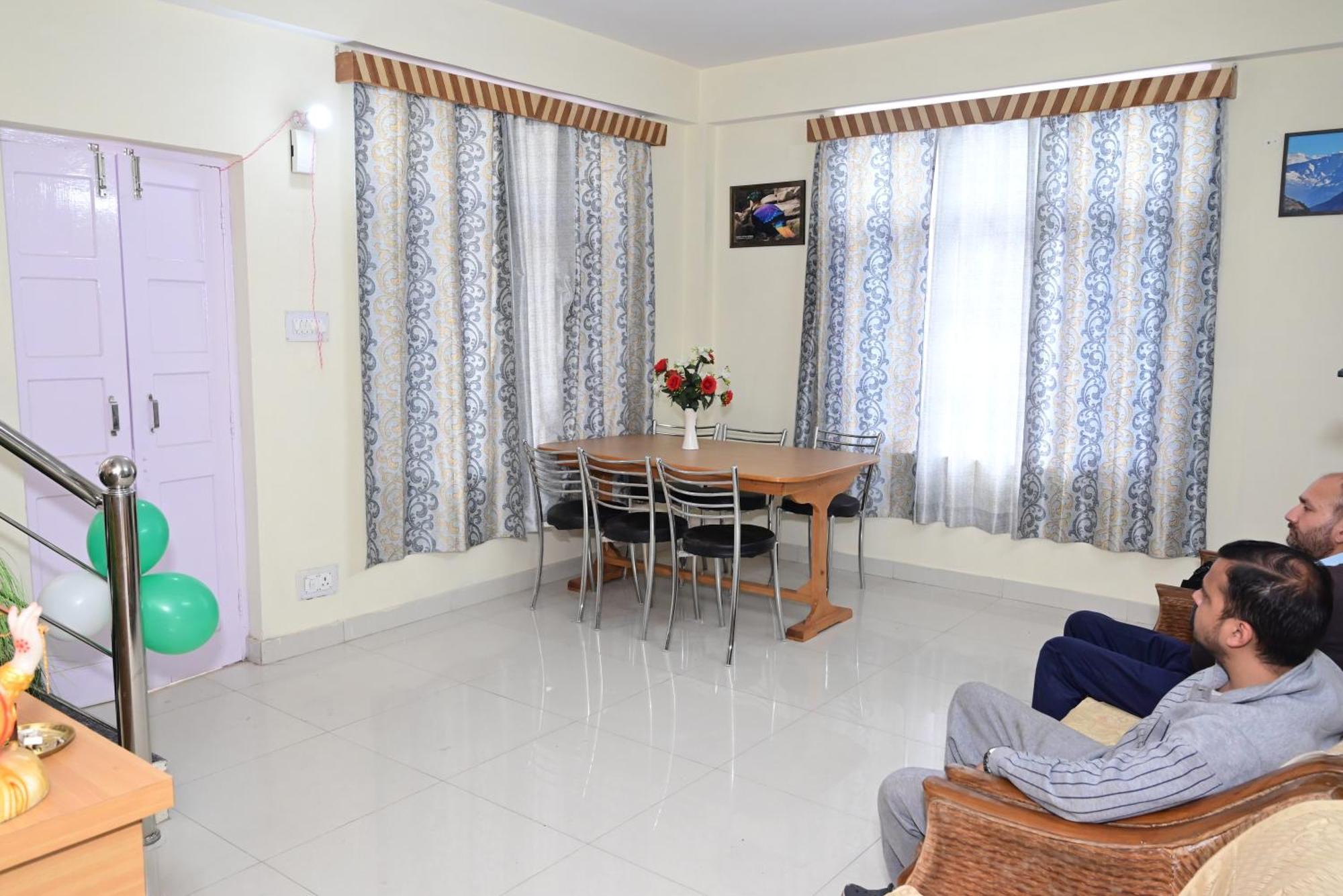 Krishna B&B Near Mall Road Shimla Bagian luar foto