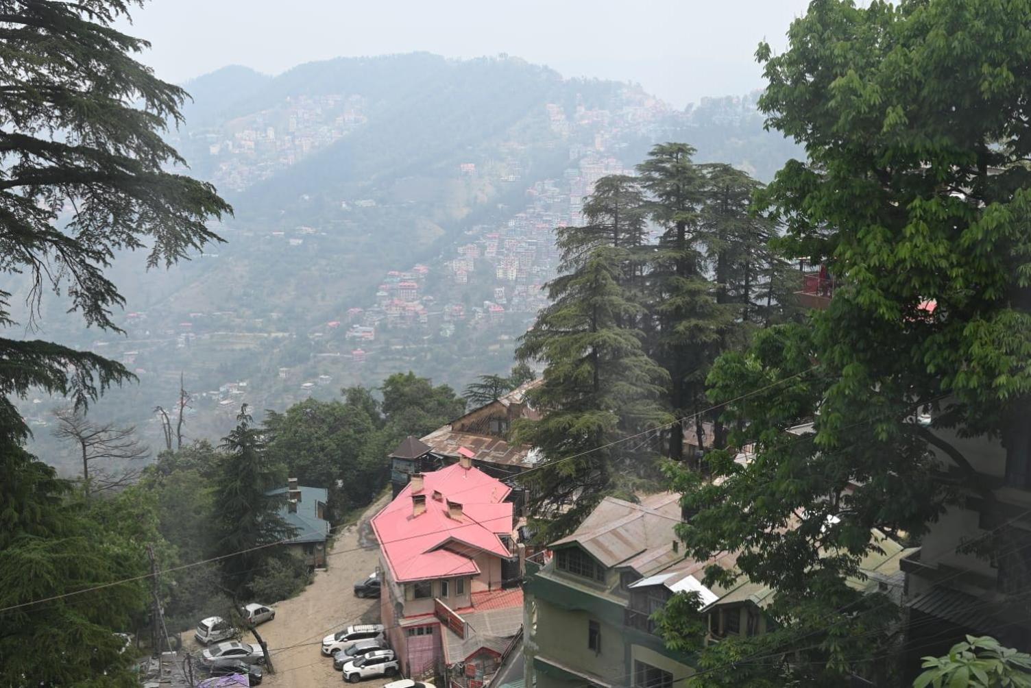Krishna B&B Near Mall Road Shimla Bagian luar foto
